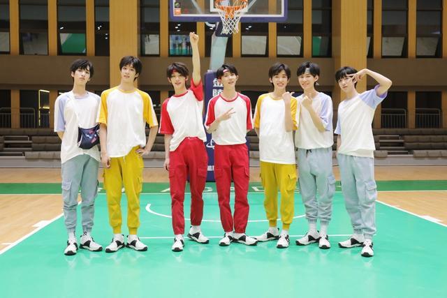 王源与时代少年团相遇主动邀约饭局当tfboys师弟其实挺幸福
