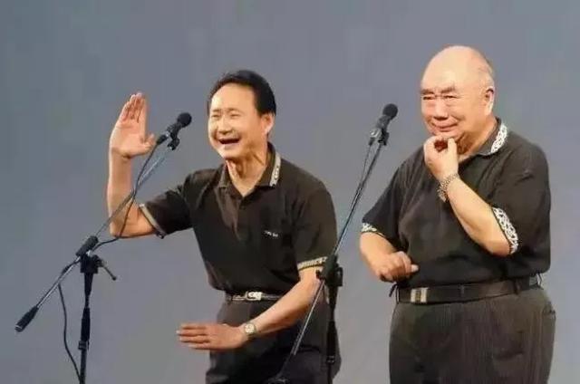 滑稽戏老一辈演员童双春跟李青,属于上海人民的好cp