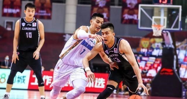 辽宁男篮成cba笑柄?下场比赛将改变战术,两后卫赛场共存成问题