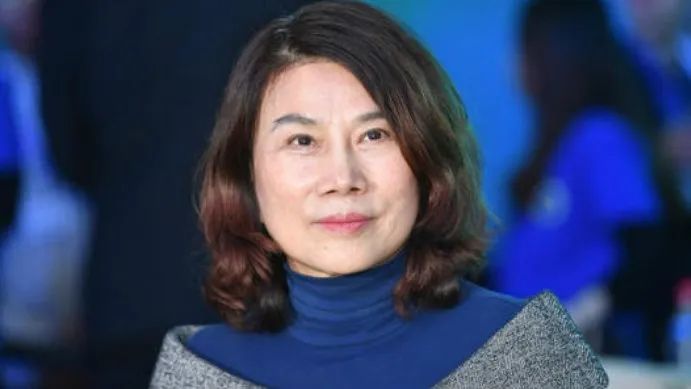 低调的北京女首富:79岁身家530亿,坐拥北京内环一条街