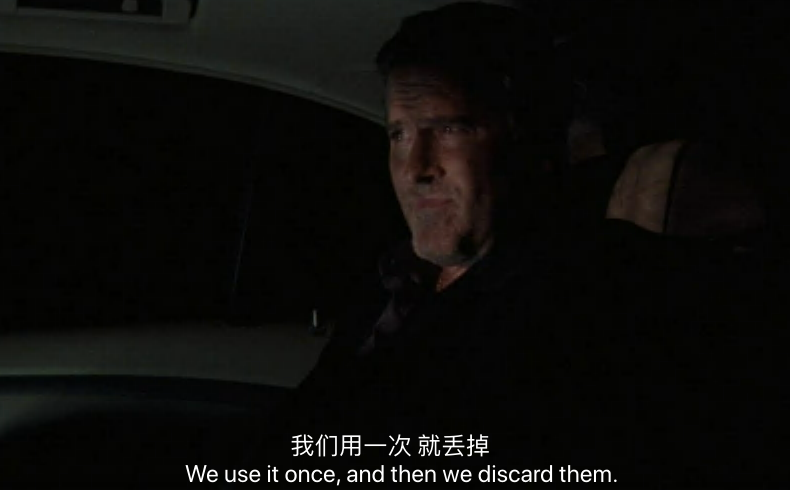 blindingly,compelling blindingly 表示"很;极其",英文解释为"very; extremely"举个: the