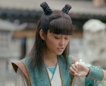 蒋依依《哪吒降妖记》上线,同为童星反串表演,为何不