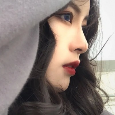 心动女头·伤感微丧的句子:太过悲伤的回忆,要怎样去