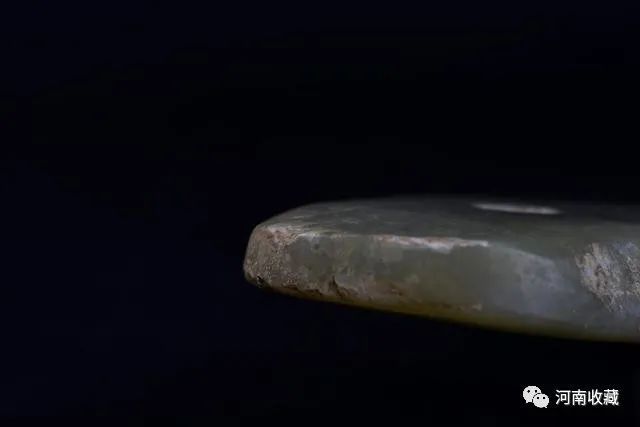 红山文化玉斧.艺术博物馆收藏.