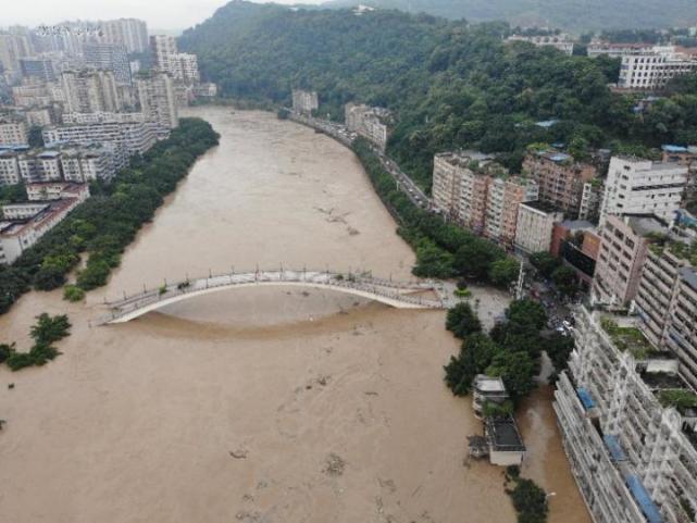 綦江遭遇历史最大洪水转移10万余人零伤亡背后