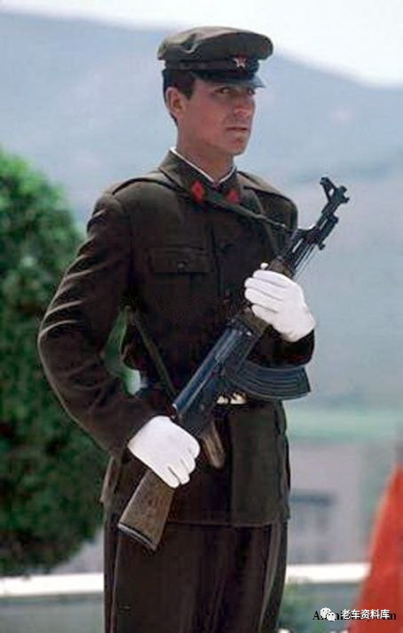 从军服到装备,阿尔巴尼亚人民军60年代,70年代接收的装备是清一色的