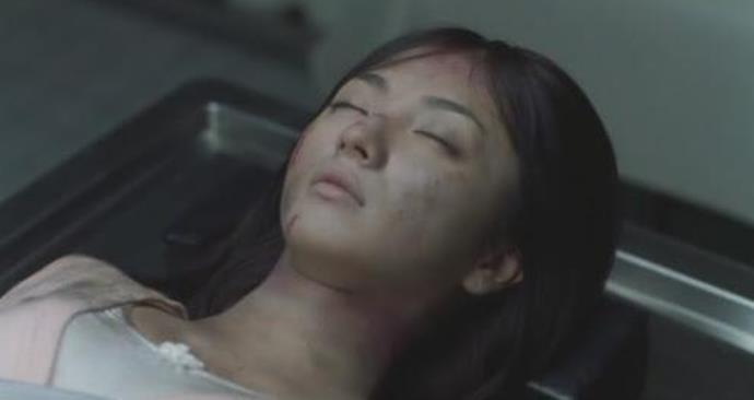 女尸从冰柜拉出来还在急促呼吸,殡仪馆员工心有余悸