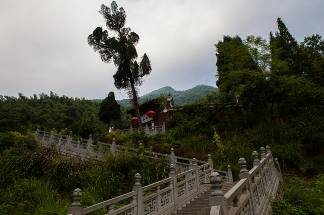 杨岐普通寺,隐于深山藏功名