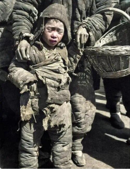 老照片:1942年的河南大饥荒