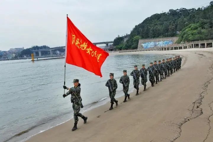 "洞头先锋女子民兵连"建连60周年