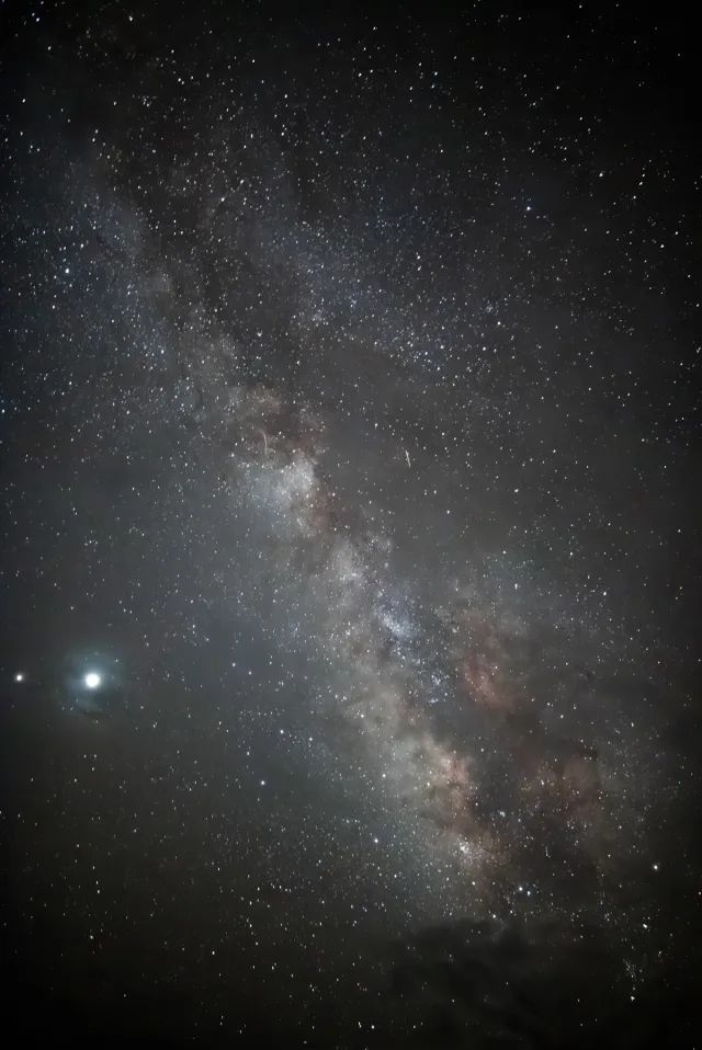 水手变身为摄影师,拍下绝美星空