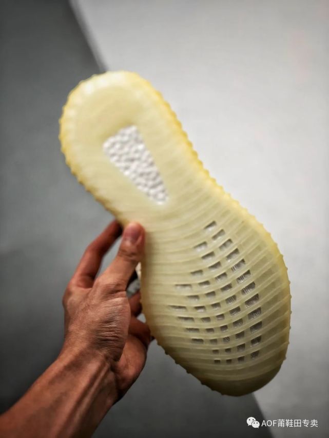 新款氧化系列椰子!yeezy 350v2 氧化天使开箱测评!