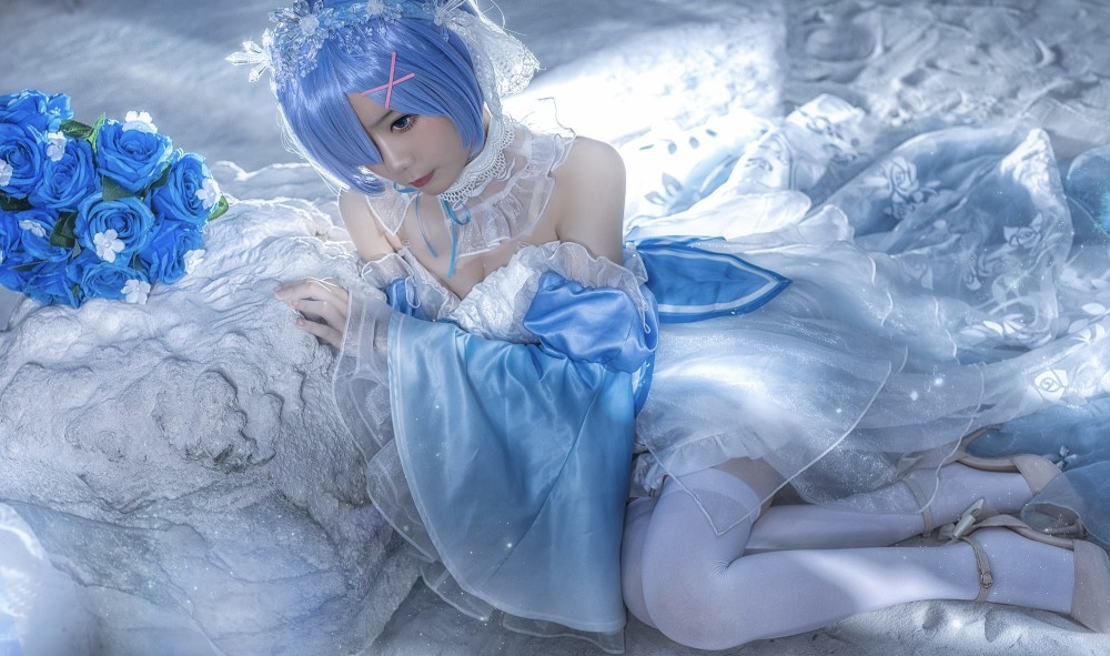 cos:身穿水晶礼服的蕾姆,向你款款走来