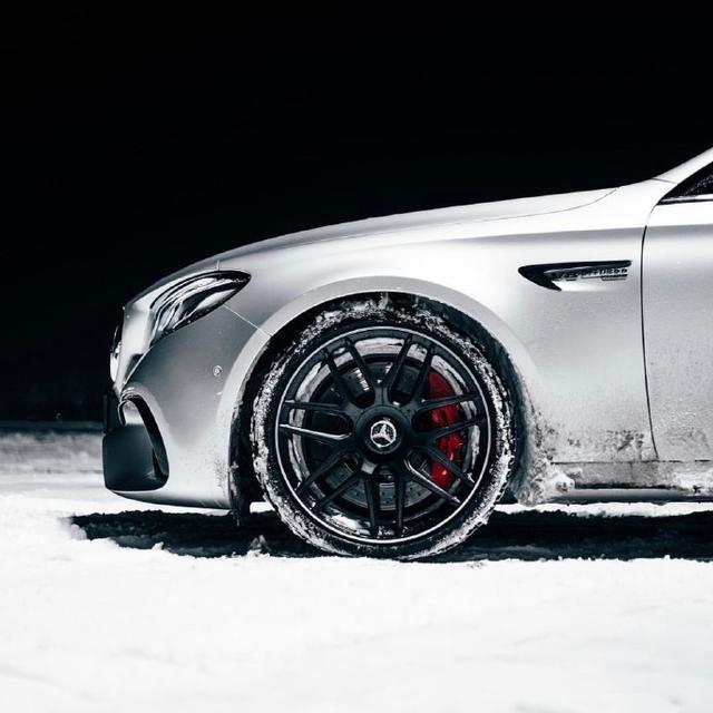 梅赛德斯奔驰amg e63s