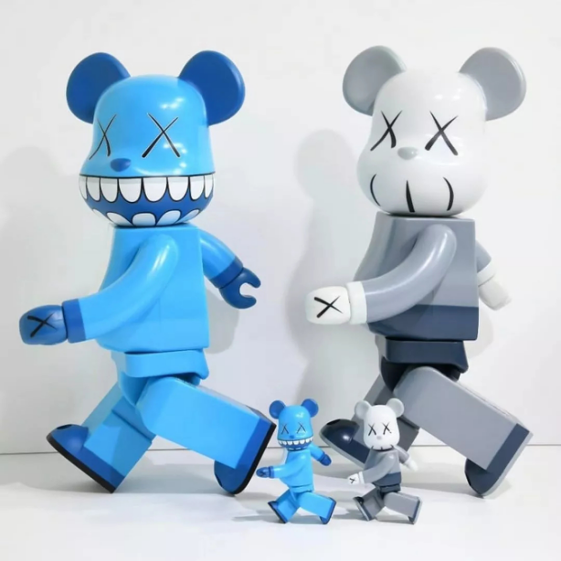 占领潮玩圈绝对地位的bearbrick 才不是一只没有故事的玩具熊