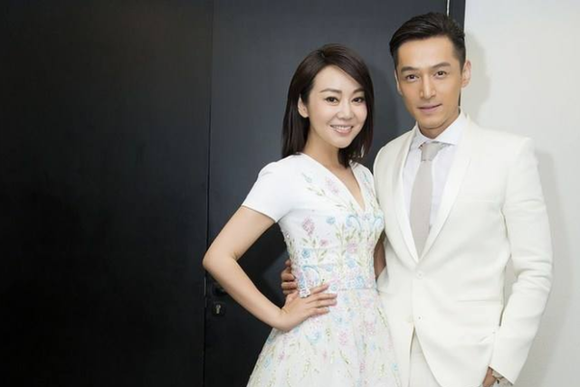 闫妮离婚16年为何很少提到前夫看到前夫的职业后懂了