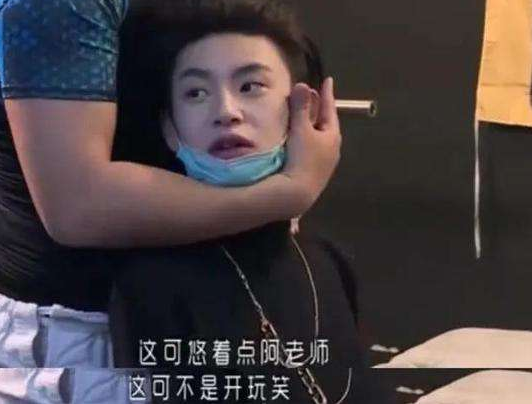 为啥明星都爱正骨,金莎被质疑整容,小鬼不再驼背,其实都正了骨