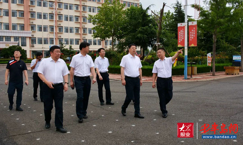 中国足协青训中心即墨分中心揭牌暨启动仪式在青岛通济实验学校隆重