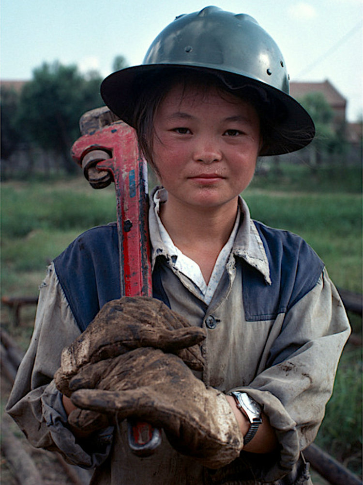 山东胜利油田,1979年,劳动者最光荣,老照片