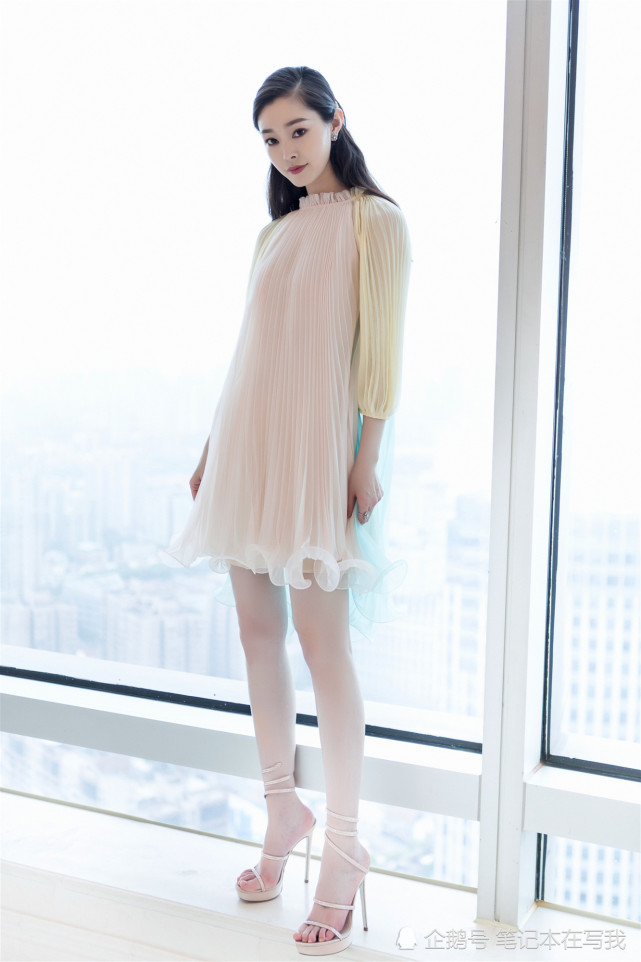 美女明星图片宋轶