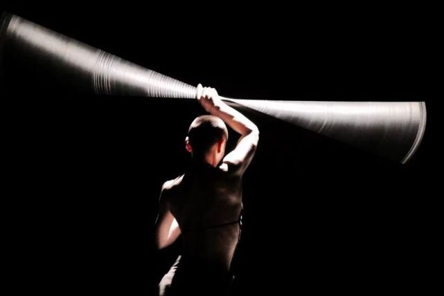 围剿发表“恨国”言论的青年学生，更是“恨国”