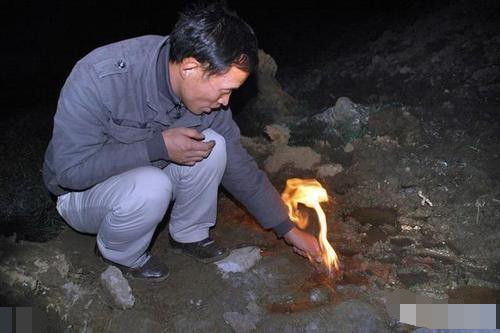 七八十代农村晚上经常看到在坟山地头"鬼火,为何现在没有了?