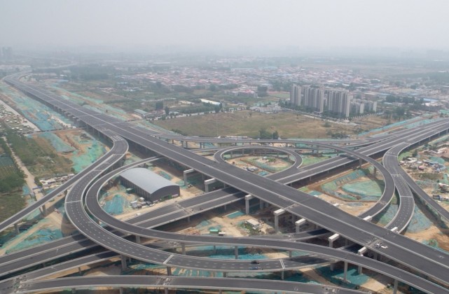 郑州市四环高架主线计划于明天上午9点试通车