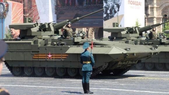 今年红场阅兵中的t-15重型步兵战车