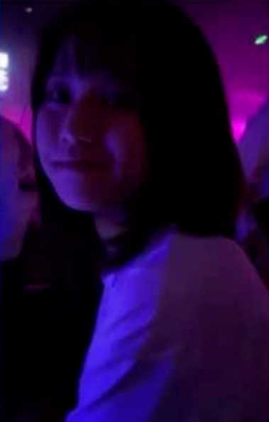 "酒吧装醉亲了下身边的妹子,结果……"哈哈哈兄弟你戏