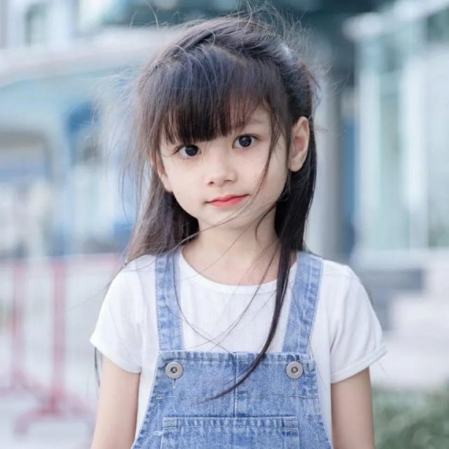可爱萌娃小孩头像 晚睡的人 会被月亮抓去罚站
