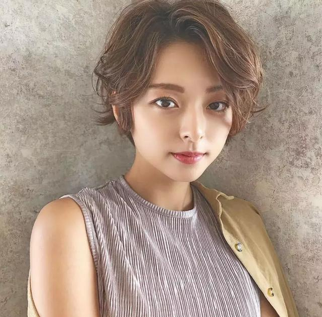 长发女生也爱的中短发!