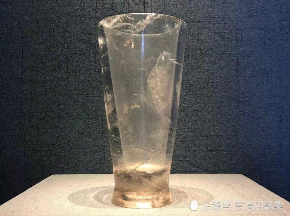 浙江省杭州市半山镇石塘村国宝出土水晶杯的发现及工艺解说
