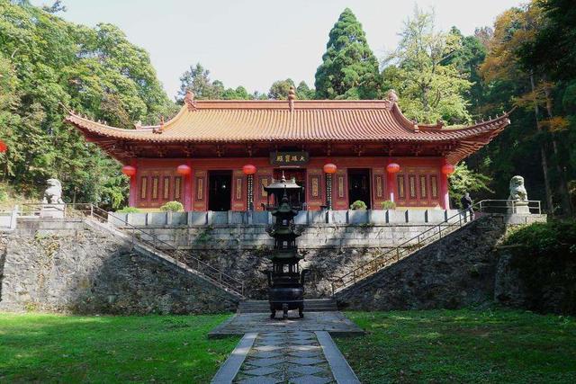 庐山黄龙寺