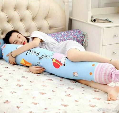 女孩子睡觉为何喜欢分开腿睡觉?是缺乏安全感还是有其他特殊意义