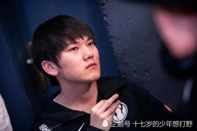 JKL的分均输出和承伤伤害曝光，全联盟第一！肉坦自愧不如