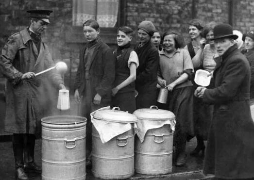 老照片:1930年代,美国经济大萧条时期的社会惨状