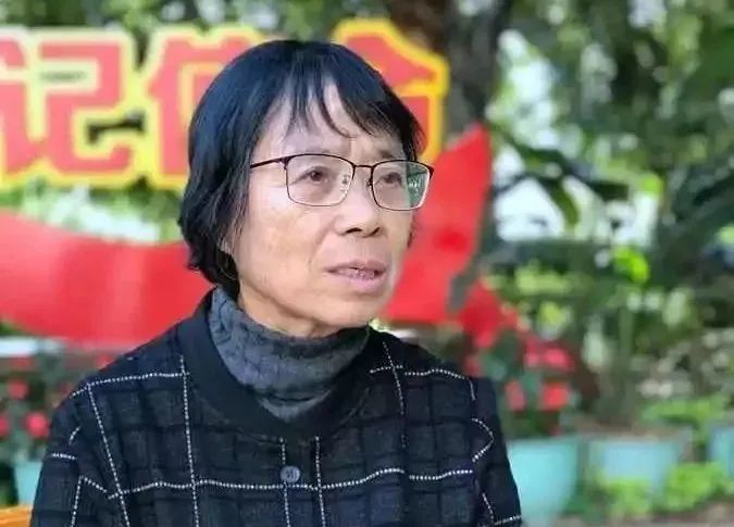 日渐憔悴的女校长张桂梅