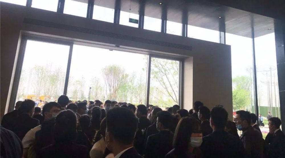 均价1.25万/㎡起，35天热卖近千套，热盘还有机会吗？