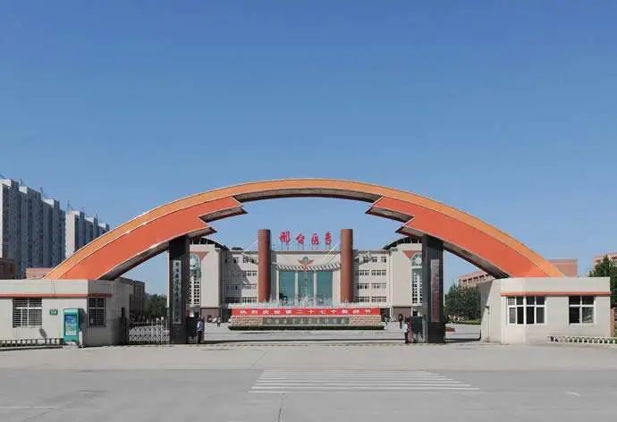 等十余所大中专院校 数十所职业培训教育机构 每年为社会输出12000余