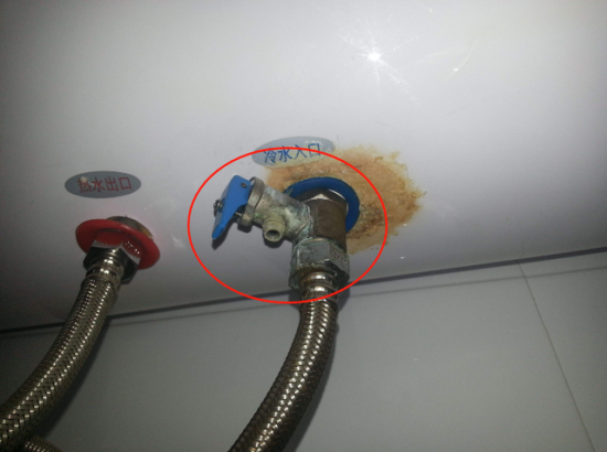 储水式电热水器安全吗日常使用时有哪些注意事项