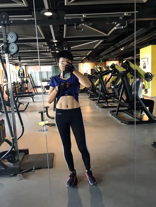 左手带娃，右手健身，单亲辣妈分享产后瘦身塑形经验