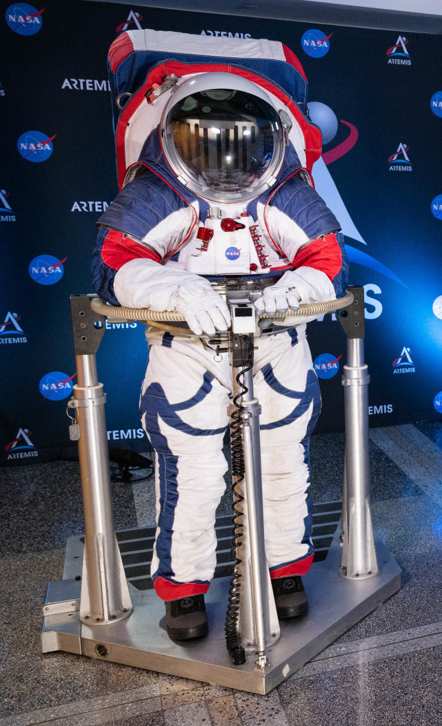 用ai设计宇航服:nasa新登月太空服,将得到人工智能的