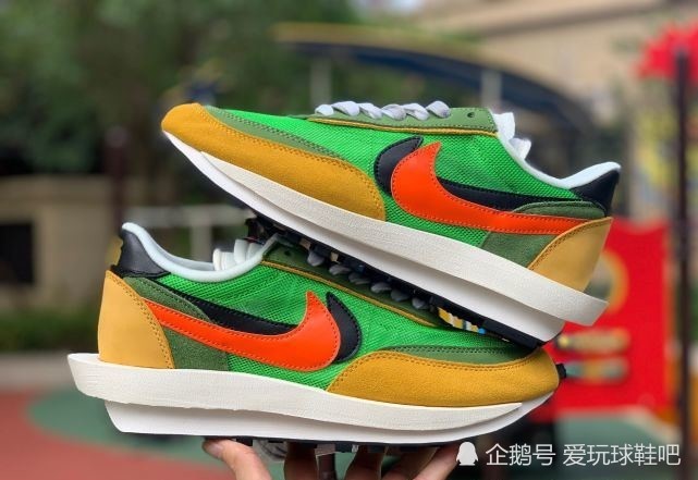 年度鞋王 解钩黄绿 sacai x nike 联名鞋款 走秀跑鞋