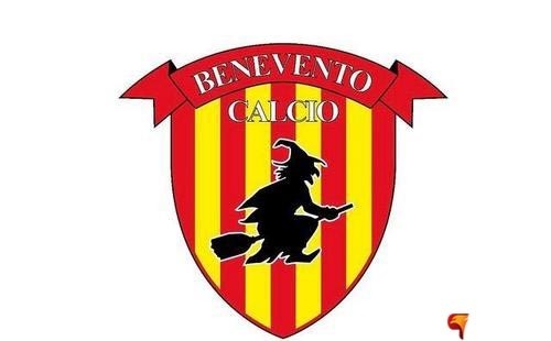 提前7轮升级，贝内文托重回意甲！