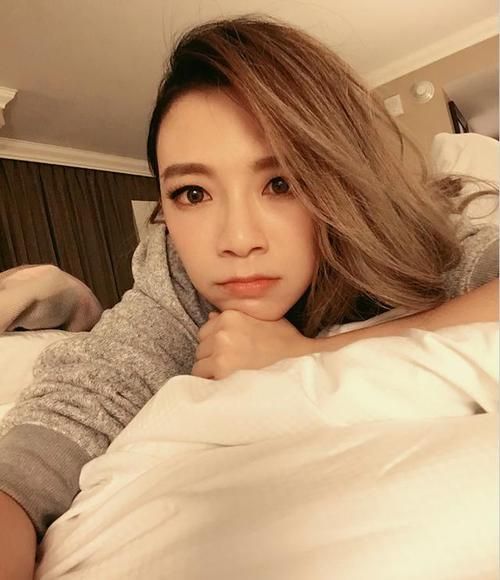 一个发型让“假小子”变美女，张芸京用两个发型实力证明这点！