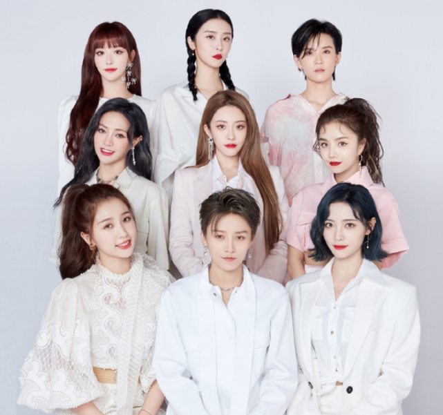 the9女团成员手写信:虞书欣温暖喻言简短,刘雨昕却别具一格