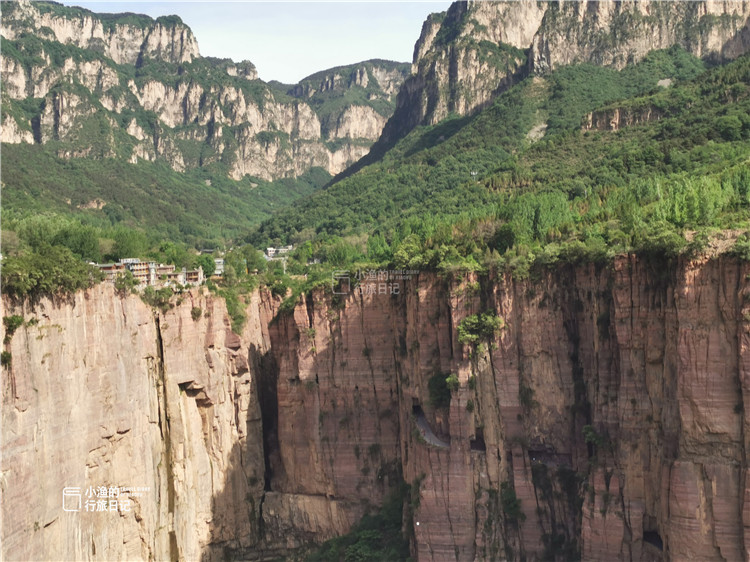 河南太行山深处的人造景点,原始而又震撼,显现中国人毅力的杰作