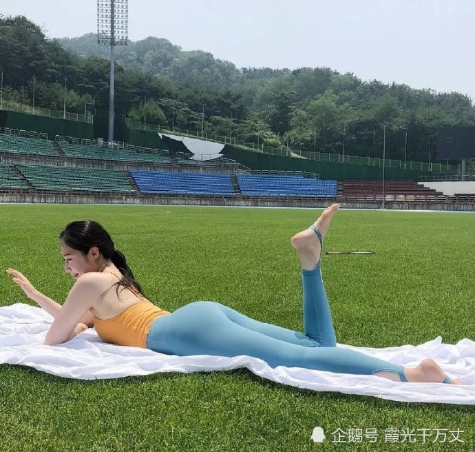 炎热夏季里的室外瑜伽，你怀念了吗？