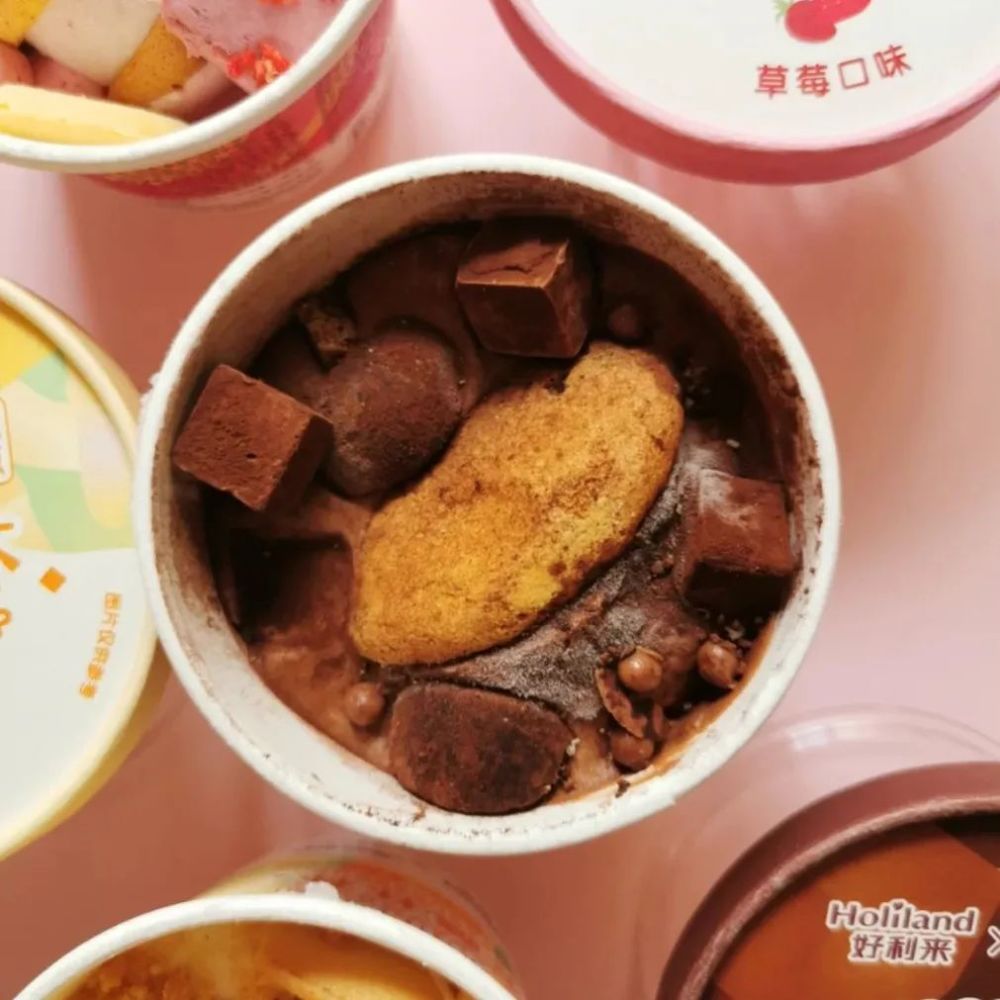 可爱多、哈根达斯跨界卖眼影？卡拉泡泡接招吧！