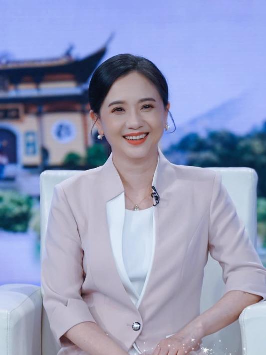 54岁陶慧敏,月瘦17斤,坦言:好好吃饭最减肥,网友:净说